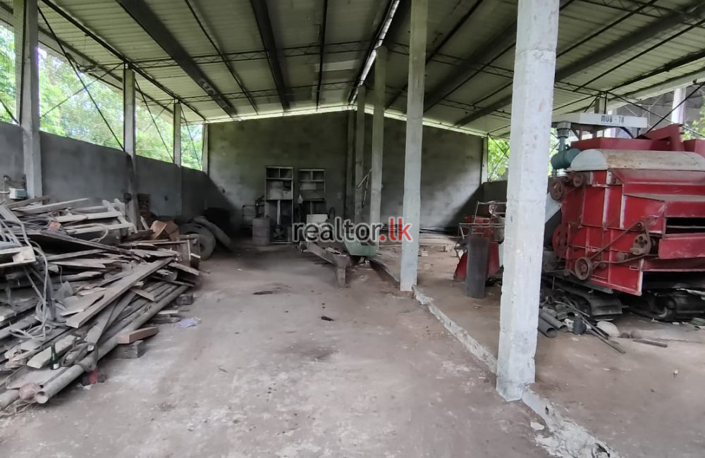 Warehouse For Rent At Akmeemana Galle