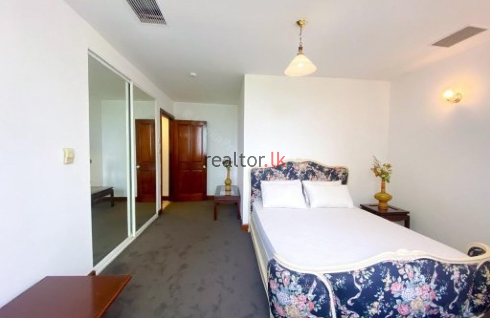 Crescat Two Bed For Rent