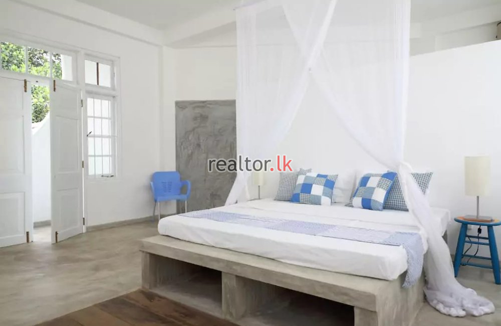 Characteristics House For Rent In Colombo 08