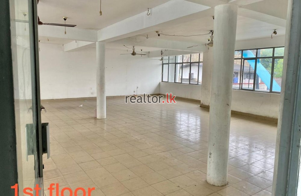 Thalapathpitiya Nugegoda Showroom For Rent