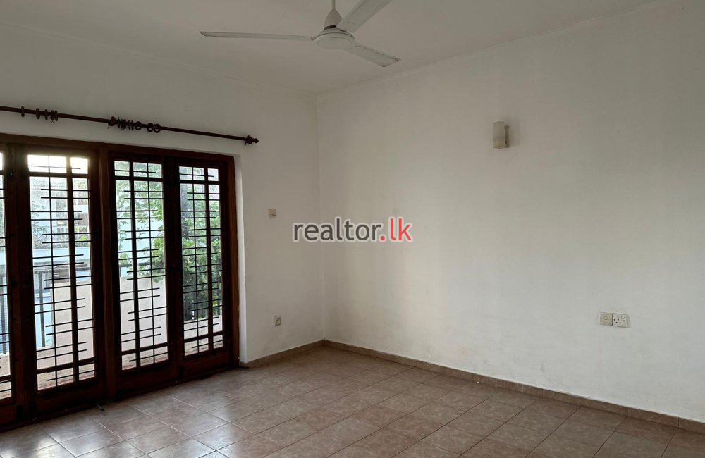 23.5 P House For Sale At Duwa Road Pita Kotte