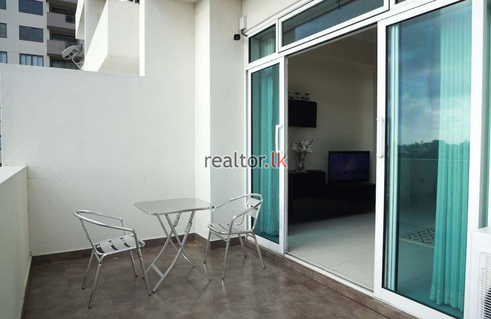 Three Bed For Sale In Marine City Apartments