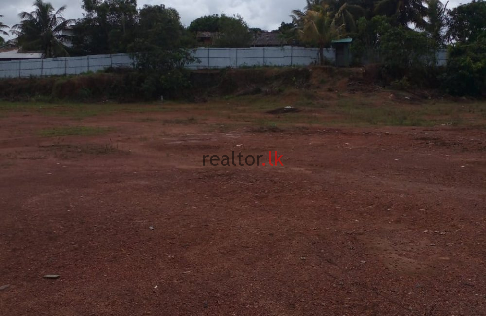 Madapatha Land For Sale