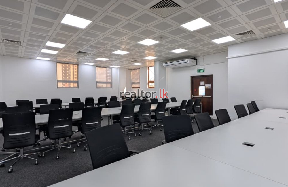 100 Seats Furnished Office Space in Colombo 4
