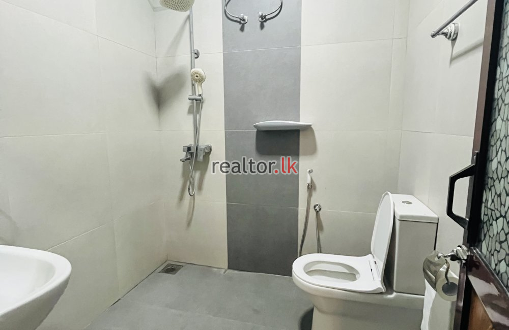 3 Bedroom Apartment for Rent in Colombo 06