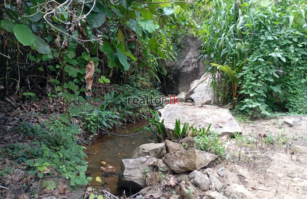 Scenic Land For Sale In Dehiowita