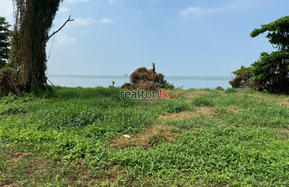 Facing Negombo Rd Land For Sale At Katunayake