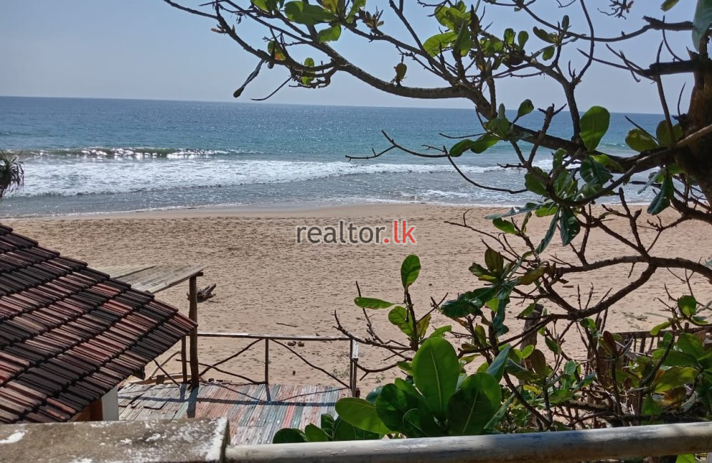 Land With Building For Sale In Hikkaduwa