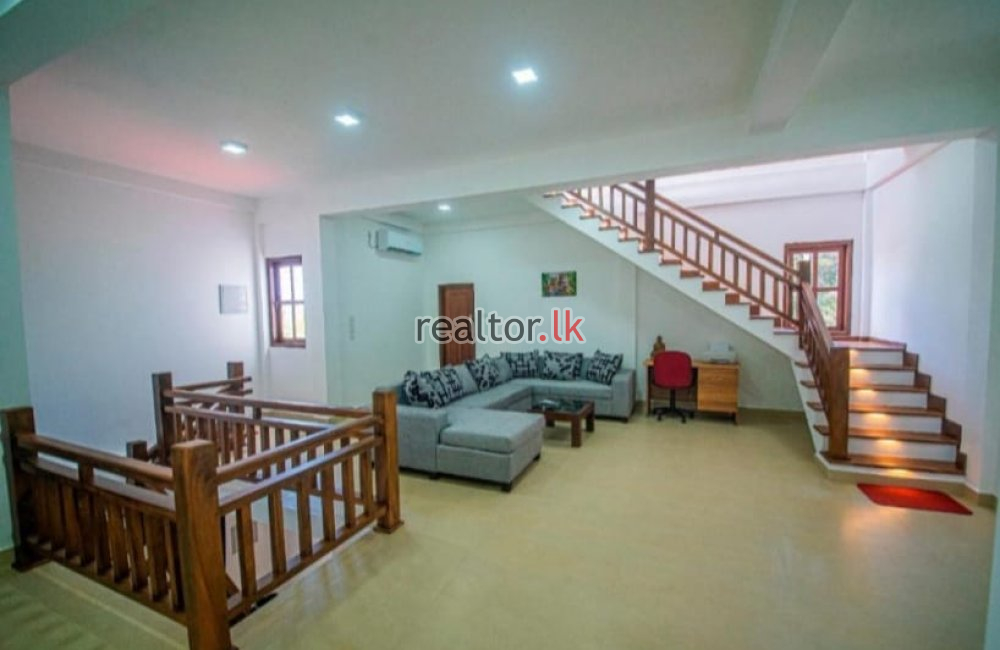 Villa For Sale At Uragaha Rd Kosgoda