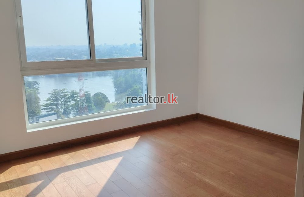 Three Bed For Sale In Fairway Elements Apartments