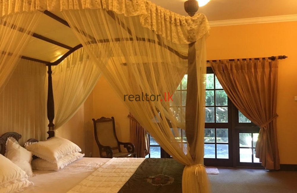 Nuwaraeliya Bungalow With Boutique Hotel For Sale