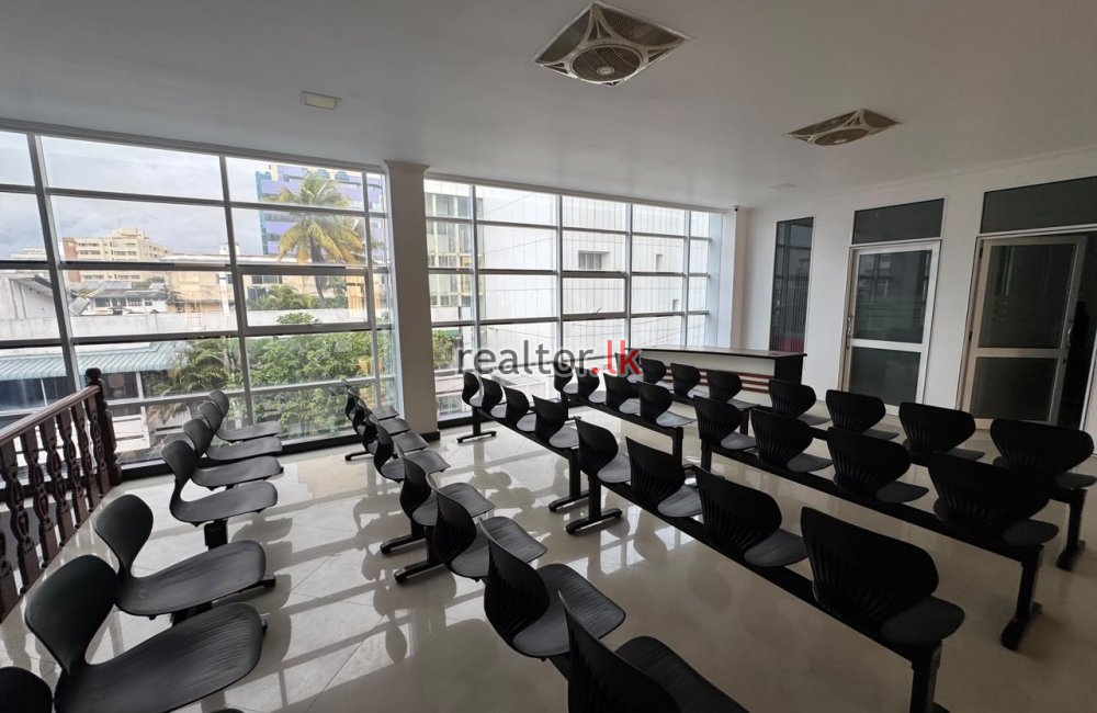 Commercial Building for Rent in Colombo 3  ⁠