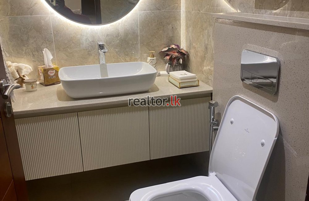 Three Bed For Rent In Empire Residencies