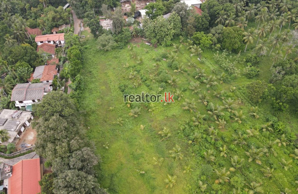 Land For Rent At Radawana Rd Yakkala