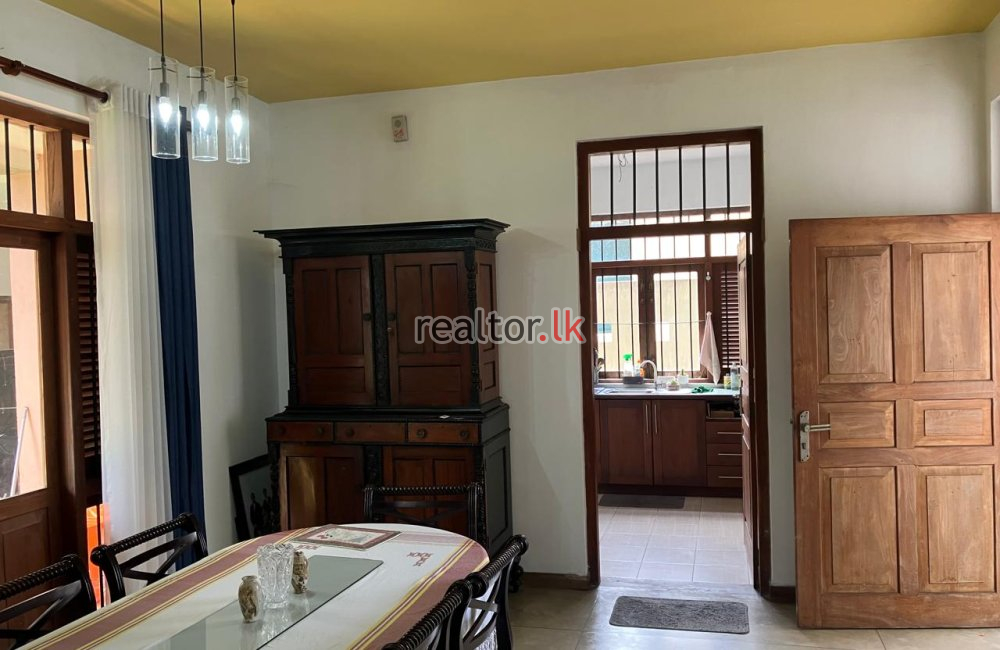Modern House For Sale In Welipara Thalawatugoda