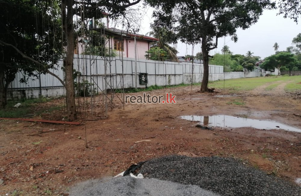 Land For Rent Facing Colombo Main Rd Ja-Ela