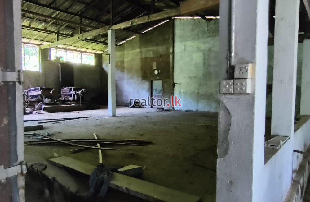 Warehouse For Rent At Akmeemana Galle