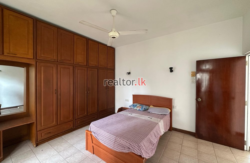 House For Rent In Lake Drive Colombo 08