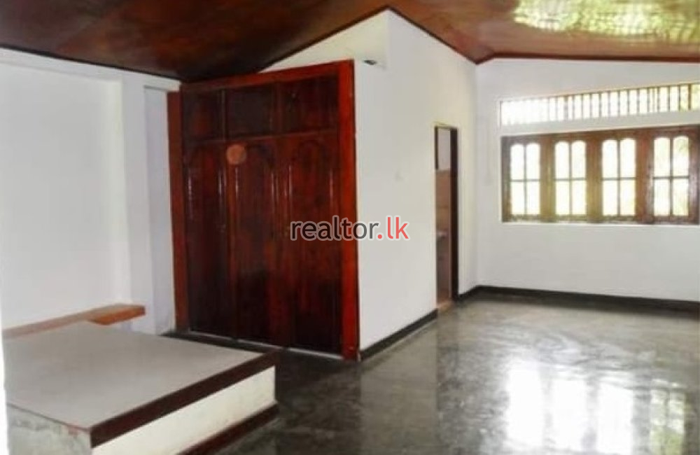 3-Bed Luxury House for Sale in Boralesgamuwa