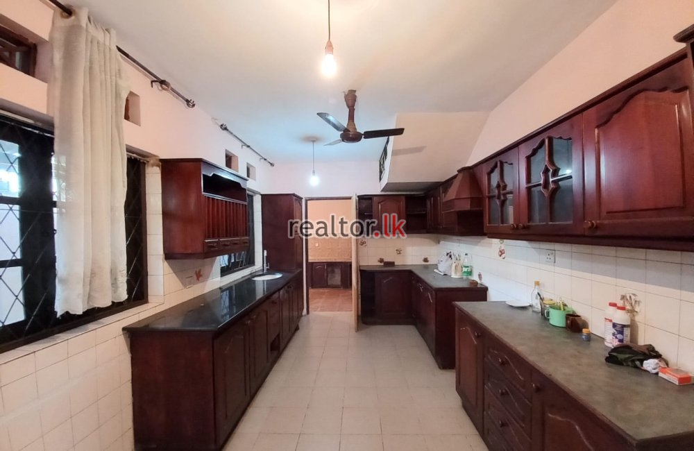 Battaramulla Thalahena Two Storied House For Rent