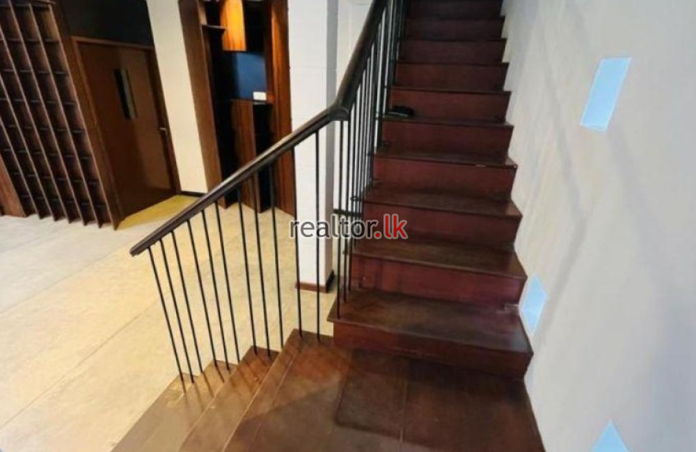 House For Rent In Lake Drive Rajagiriya