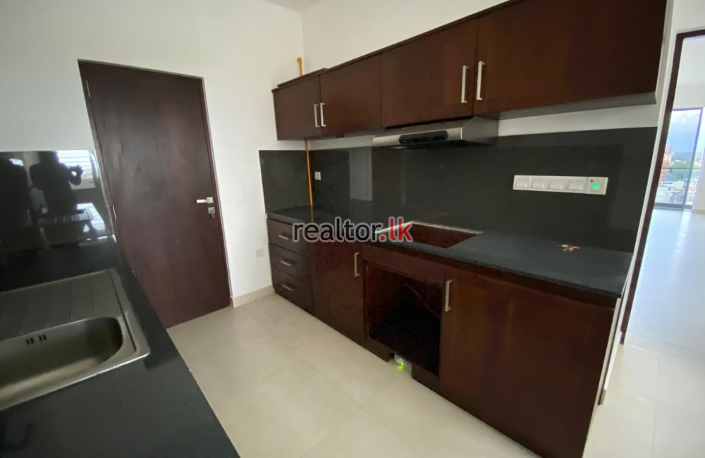 Sea View Three Bed For Rent In Mount Lavinia
