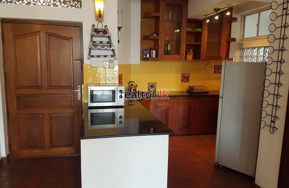 Spacious Two Bed Apartment For Sale In Colombo 03