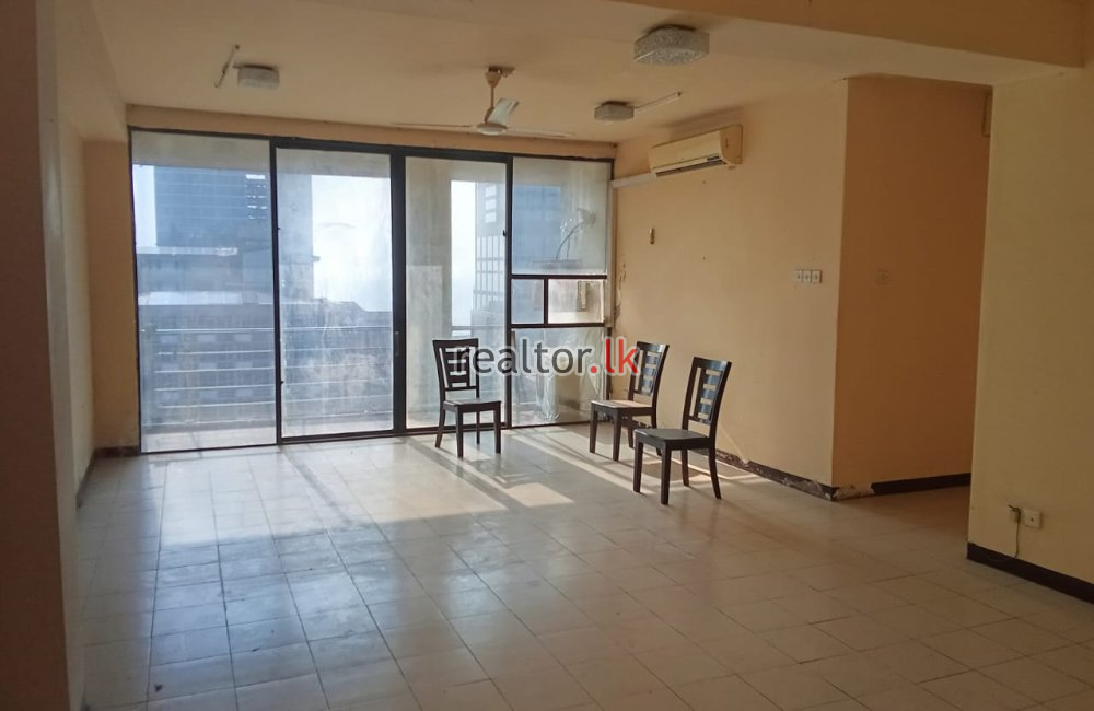 Three Bed For Sale At Liberty Plaza Colombo 3