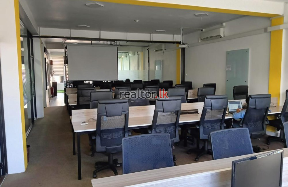 Building For Sale At Arthur\'s Place Colombo 04