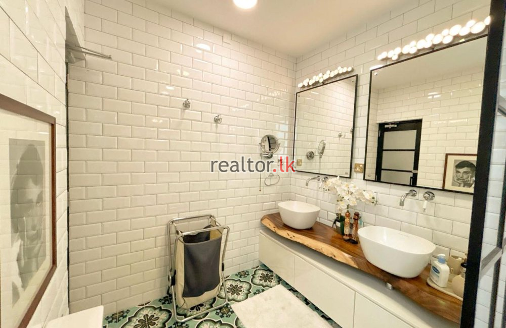 Luxury House For Rent At Wijerama Mw Colombo 07