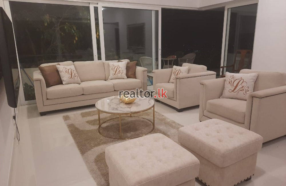 Three Bedroom Apartment For Rent In Clearpoint