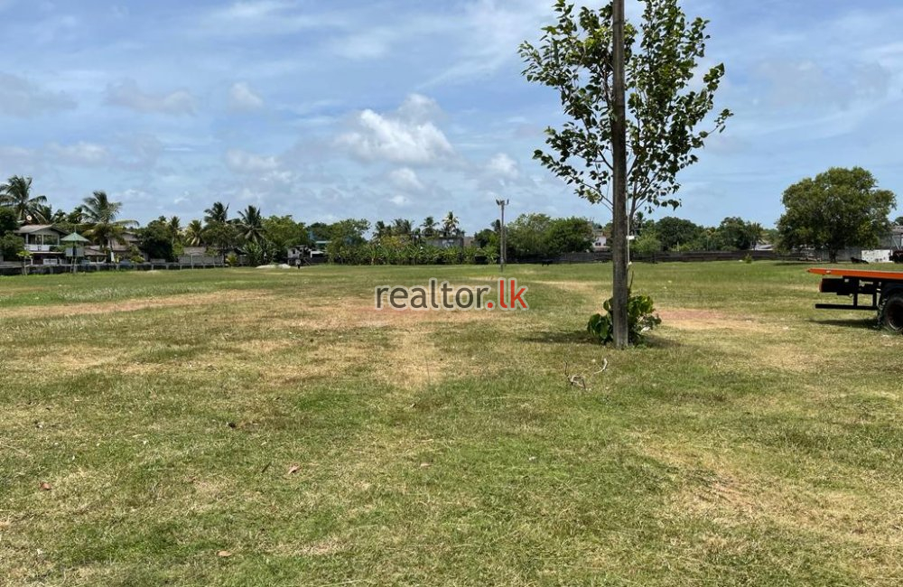 Land For Sale At Ratmalana