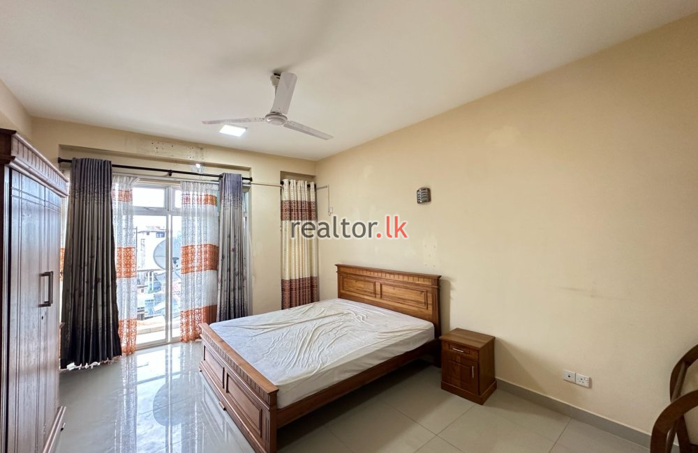 Four Bed Apartment For Rent In Colombo 04