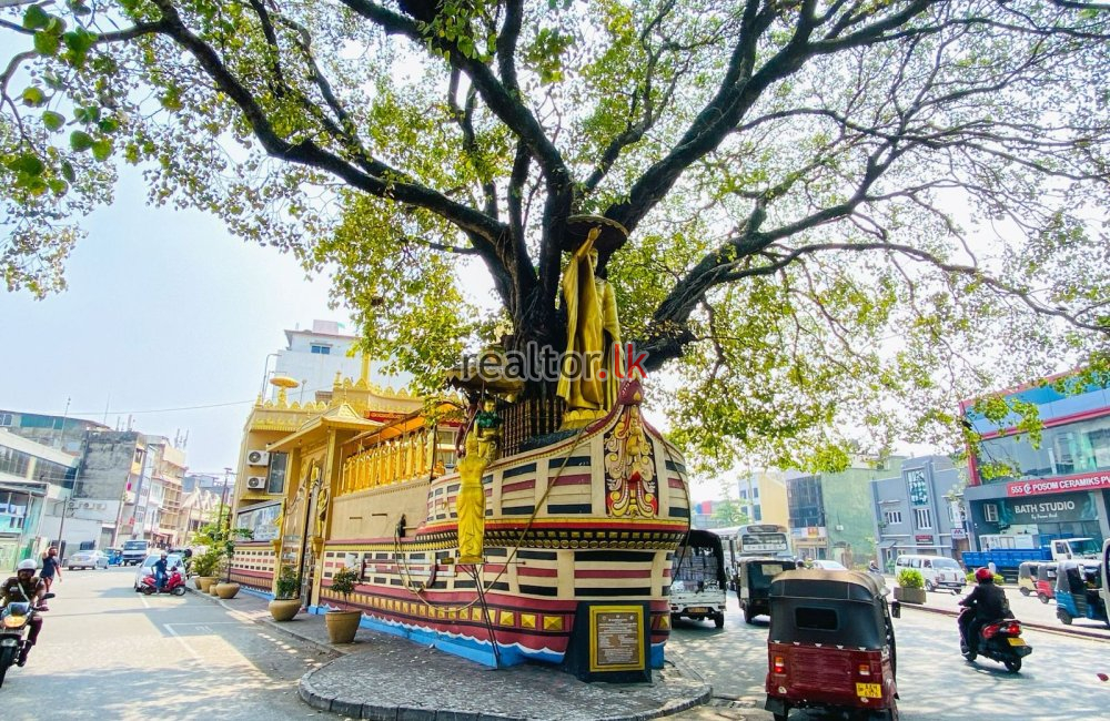 Prime Commercial Land For Sale In Colombo 14