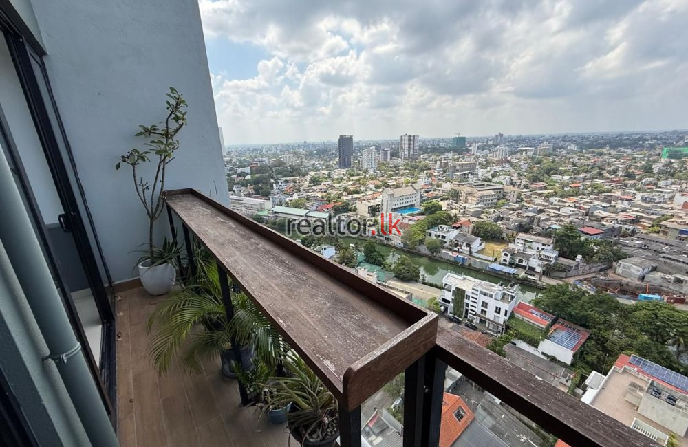 Four Bed Duplex In Park Heights Colombo 05