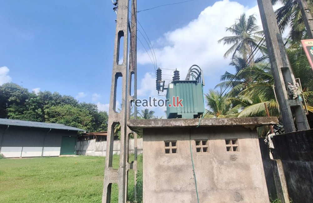 Factory / Warehouse Complex For Rent in Kadawatha