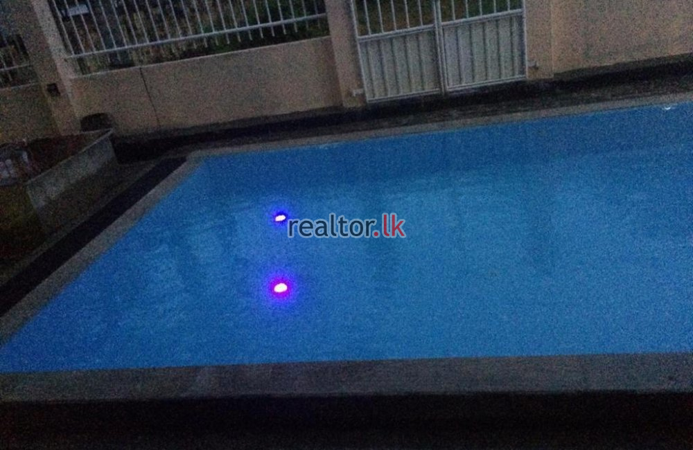 Lakefront House For Sale In Moratuwa