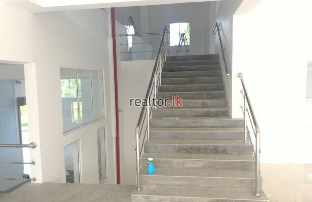 Factory For Sale At Sirigala Dambadeniya