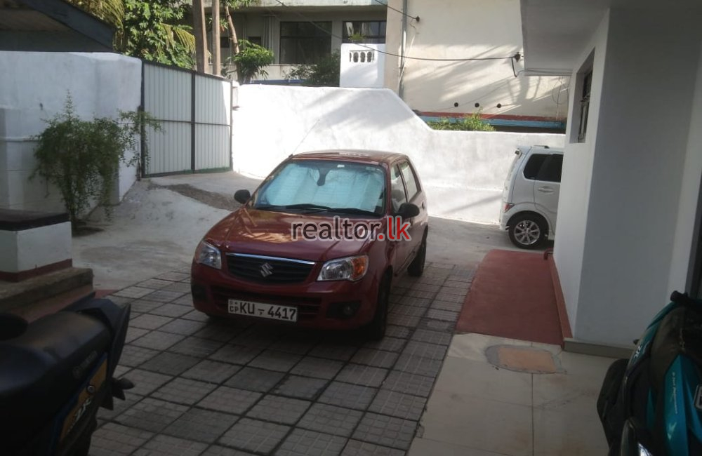 House For Sale In Borella Colombo 08