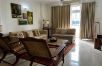 Three Bed For Rent In Victoria Park Mansions