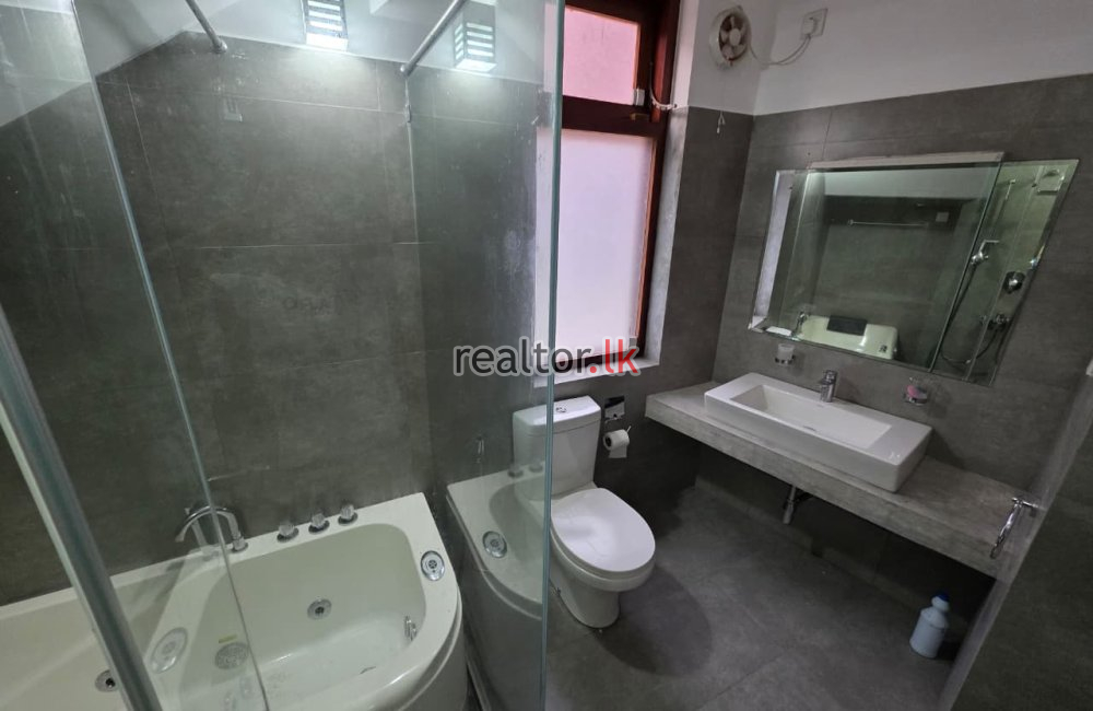 Luxury House For Sale In Nawala Koswatte