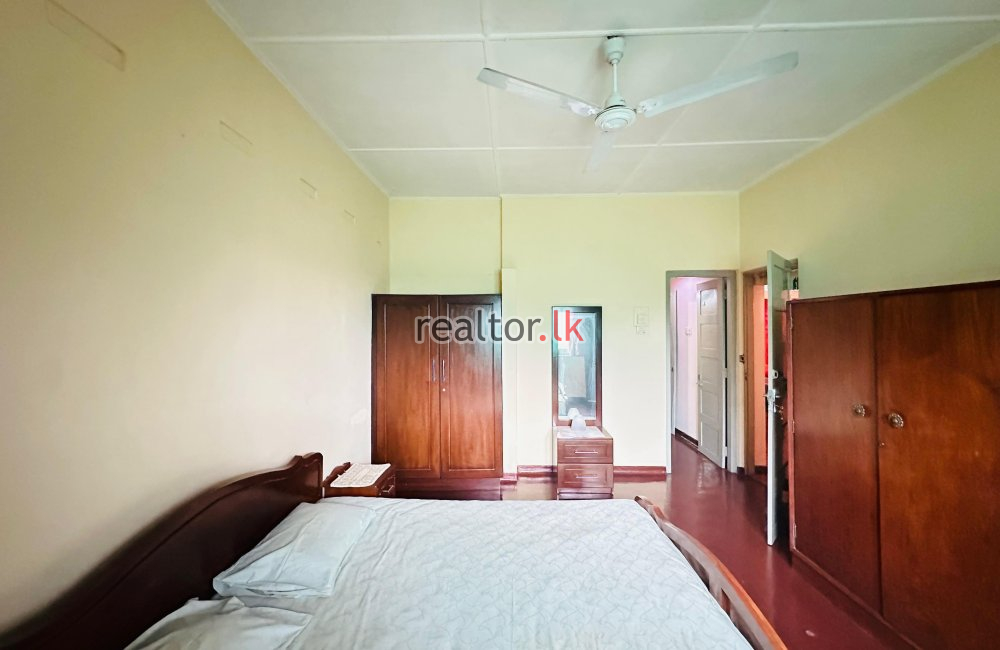 Four Bed Apartment For Rent In Colombo 05