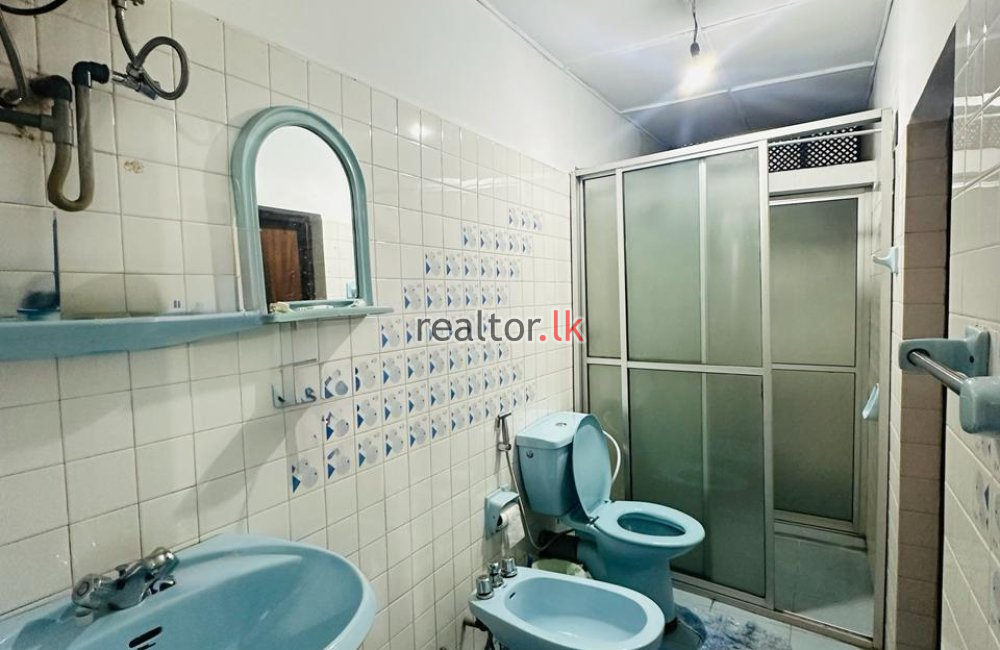 Two Storey House For Sale In Colombo 05