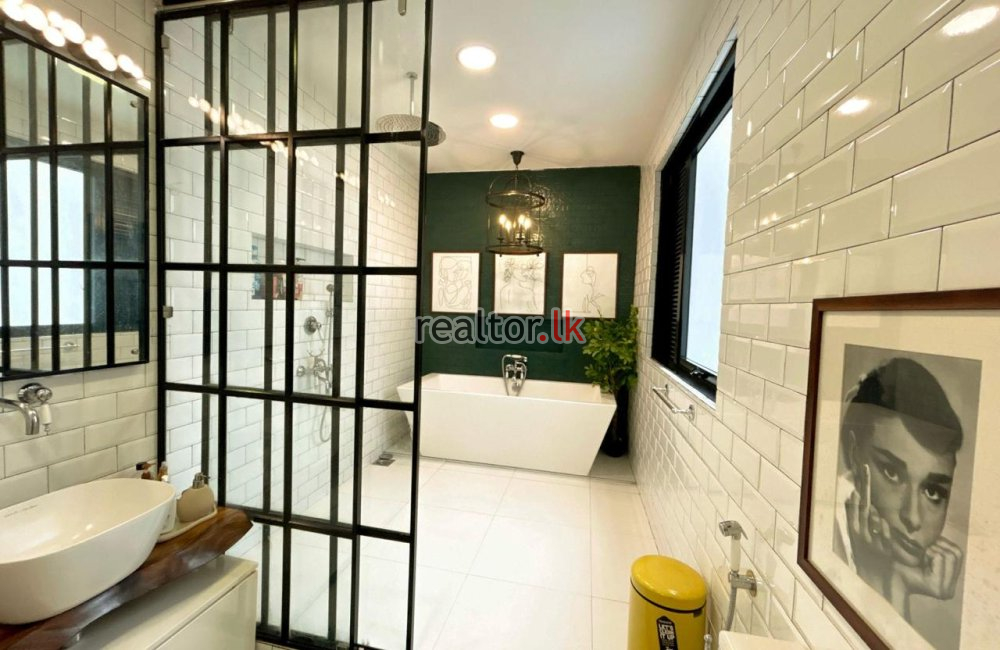 Luxury House For Rent At Wijerama Mw Colombo 07