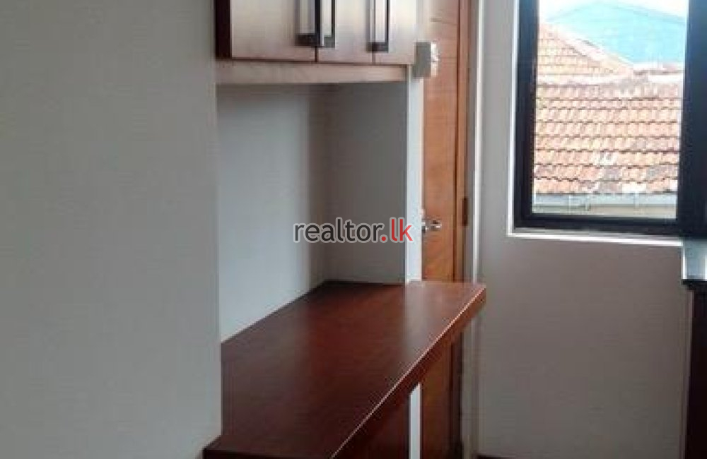 Three Bed For Sale At Rodney Pl Borella