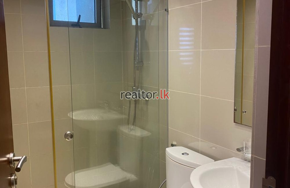Luxurious Three Bed Apartment For Rent In On320