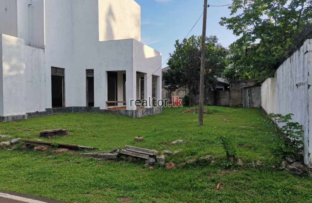 Luxury Villa For Sale In Battaramulla