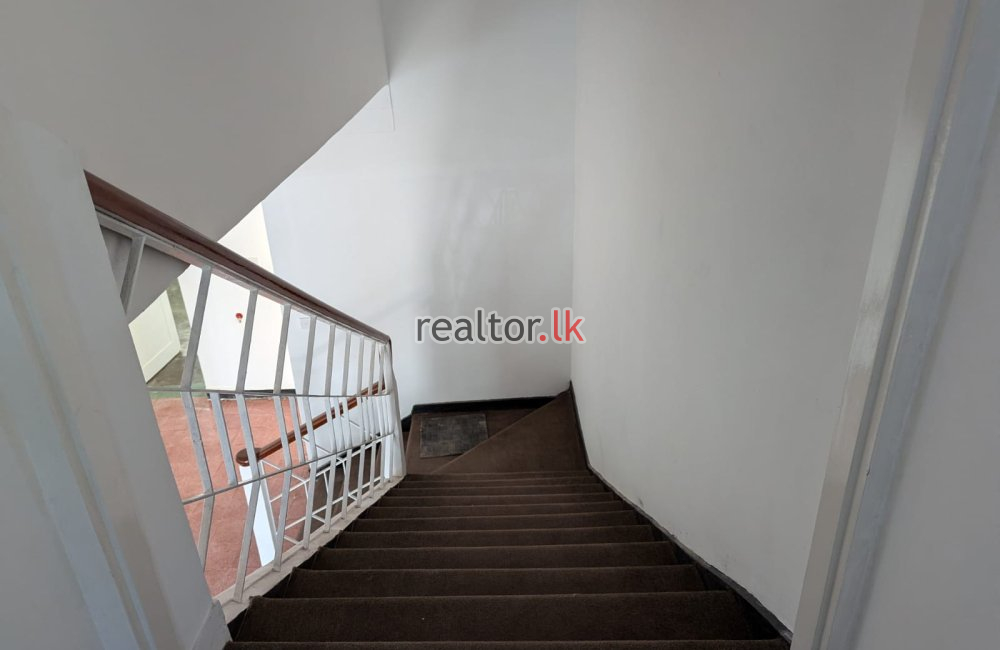 Building For Rent Facing Duplication Rd Colombo 5