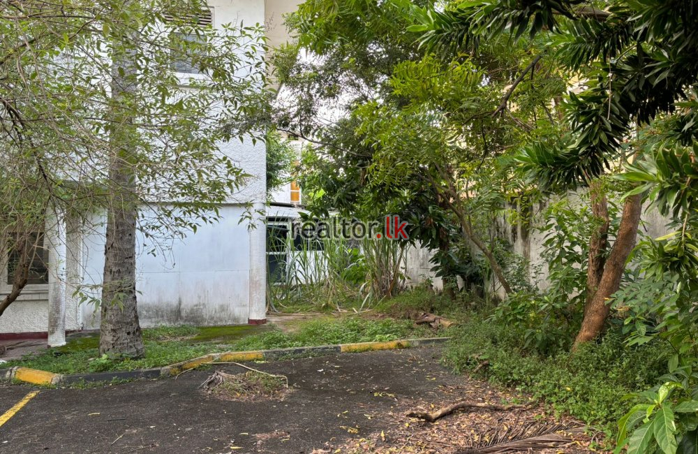Land For Sale In Vajira Rd Colombo 04