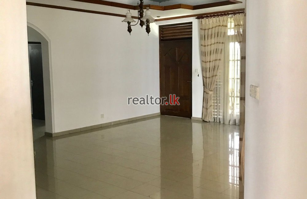 Villa For Sale In Pathalawatte Road Dehiwala